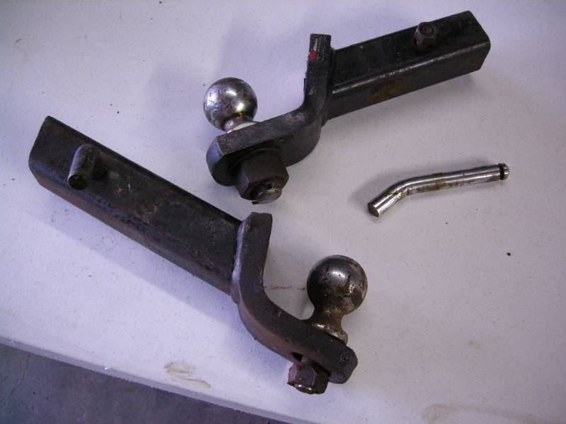 2 Receiver Hitches