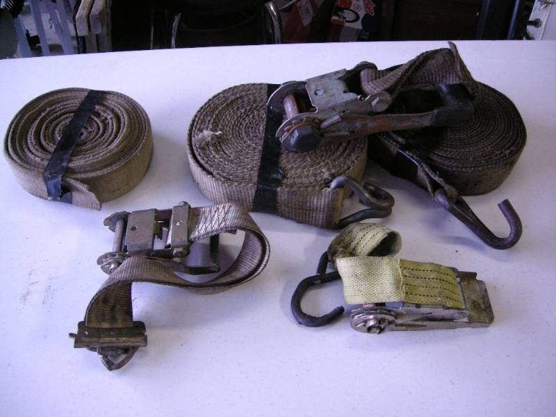 2 Ratchet Strap Group