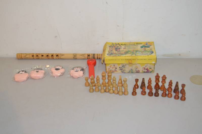 lot 139 image: Vintage Toys