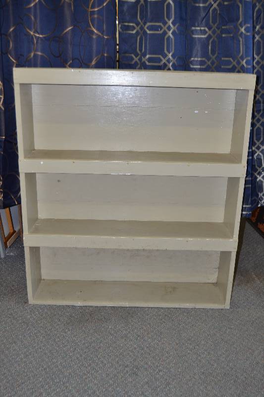 lot 149 image: Book Shelf
