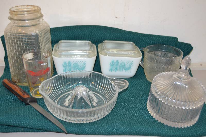 lot 161 image: Vintage Dishes