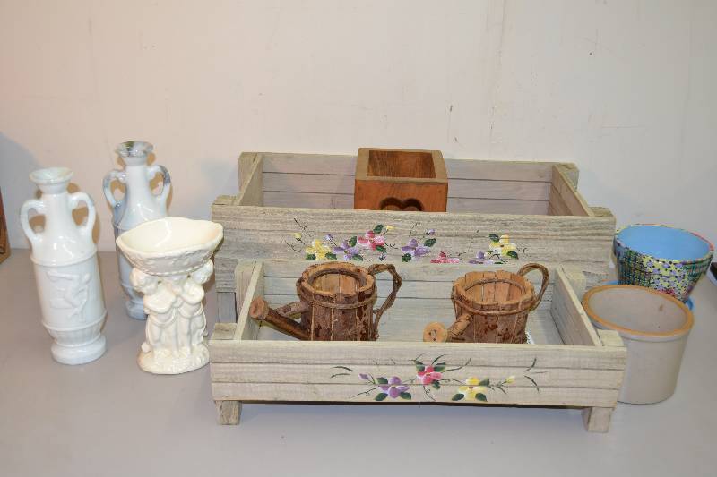 lot 11 image: Planter Boxes, Statues