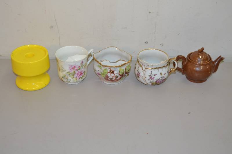 lot 22 image: Mustache Mugs, Teapot
