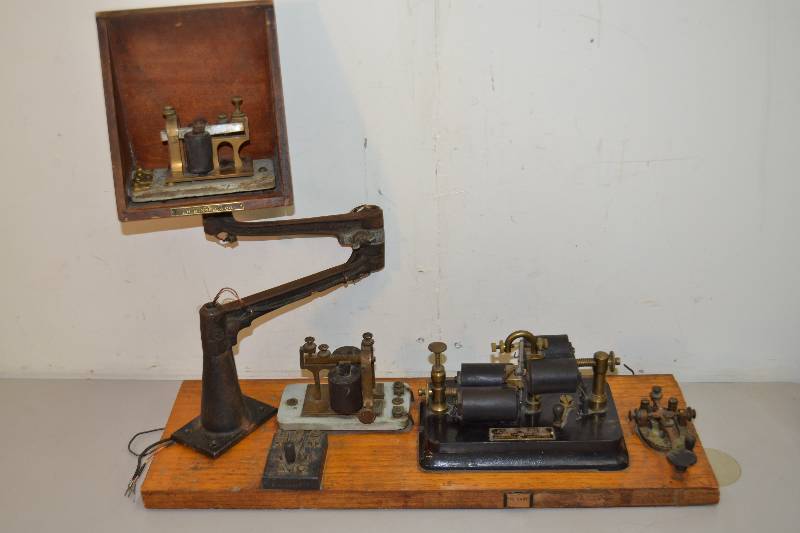 lot 1 image: J. H. Bunnell CO. Railroad Telegraph Machine