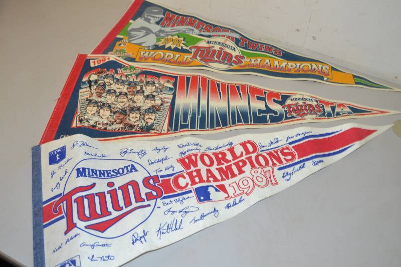 lot 80 image: Twins Memorabilia Pennants