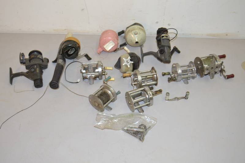lot 101 image: Vintage Fishing Reels