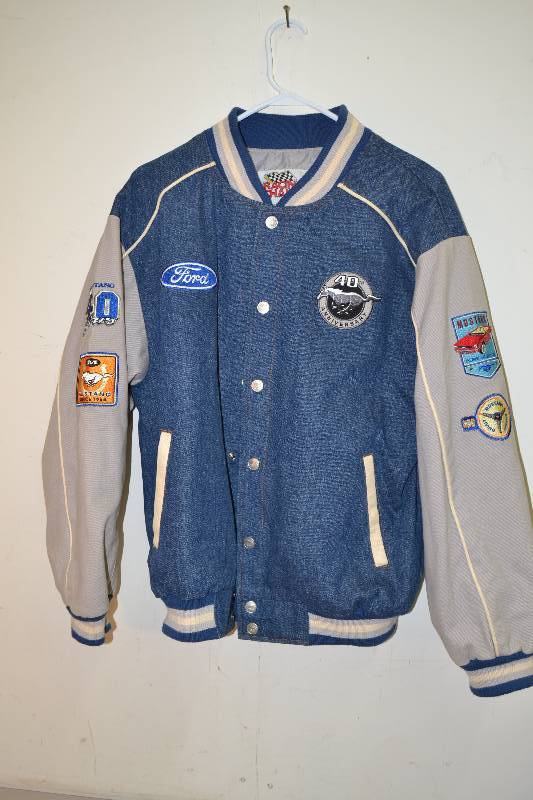 lot 106 image: Ford Jacket