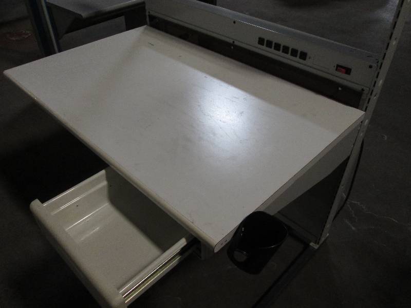 Work Bench - Sturdy