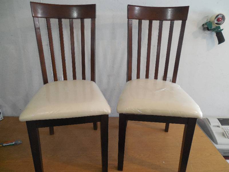lot 30 image: Pair of Crown Mark Ashland Wood Chair