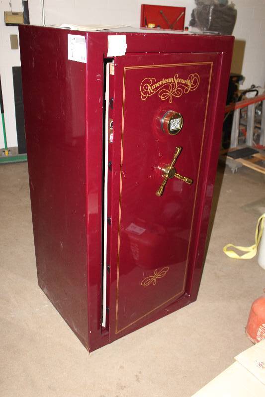 lot 1 image: American Security Floor Safe