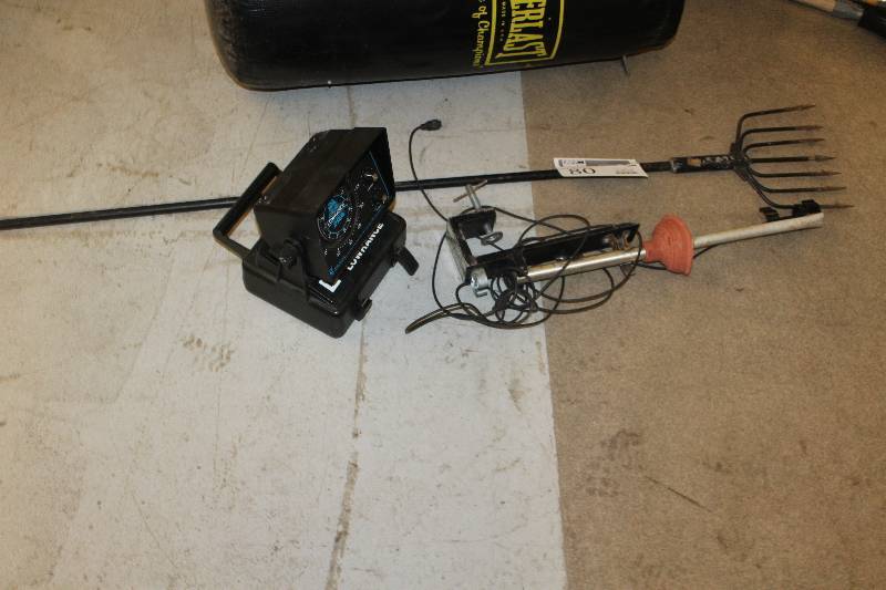 lot 80 image: Lot of (2) Sporting Equipment Includes 1) Fish Spear AND 1) Lowrance 2160 Dual Scale Depth Finder