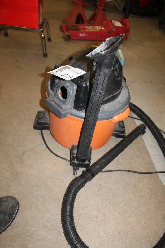 lot 22 image: Rigid WetDry Vac