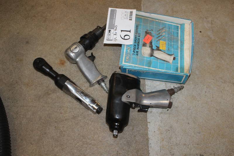 lot 61 image: Lot of (4) Air Tools Includes Hammer, Socket, Chisel, Bits