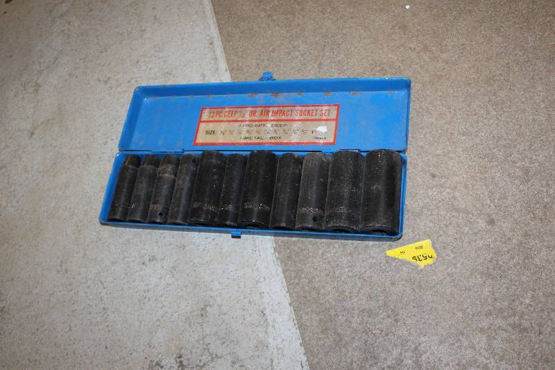 lot 53 image: 12-Piece Deep 12in. Drive Air Impact Socket Set