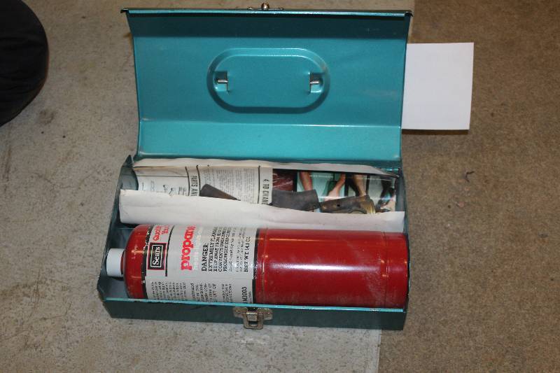 lot 54 image: Turner Propane Torch Set w Case, Manual