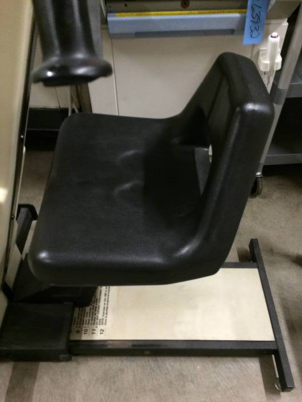 lot 48 image: WOW Retails Used $1500 Cybex Ergometer Physical Therapy Cardio Staitionary Exercise UBE Upper Body Arm Bike - Very Nice Working Condition