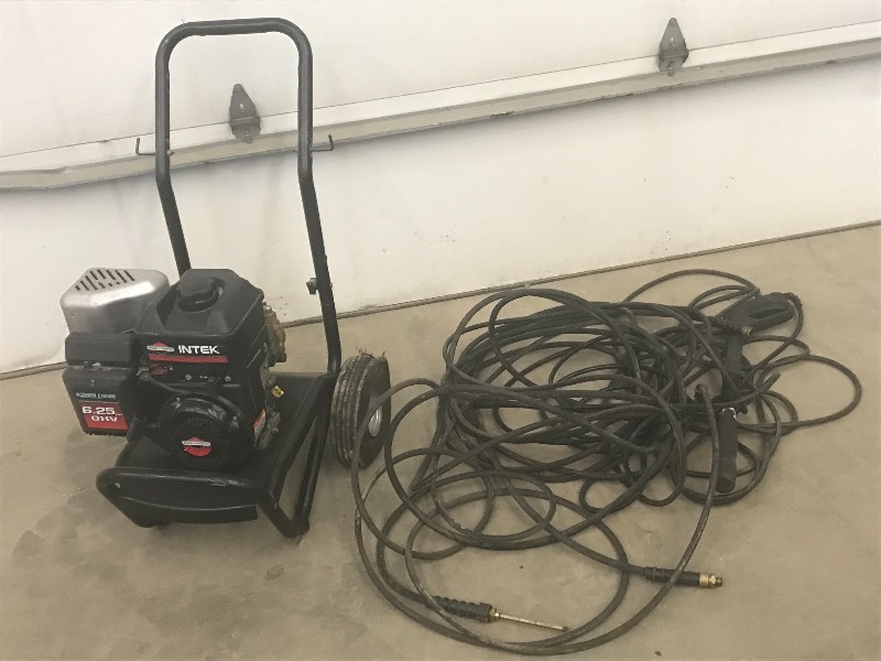 Briggs & Stratton Pressure Washer