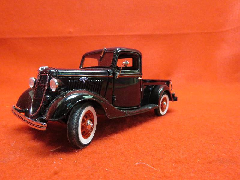 Danbury Mint Collectible