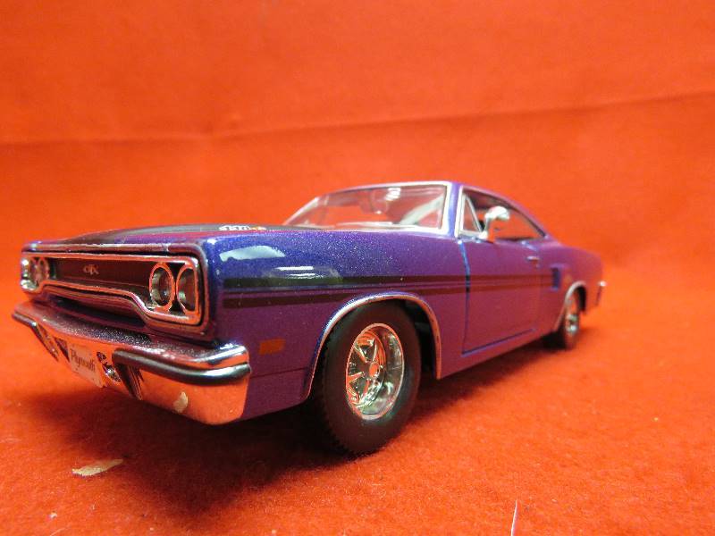 Collectible Maisto
