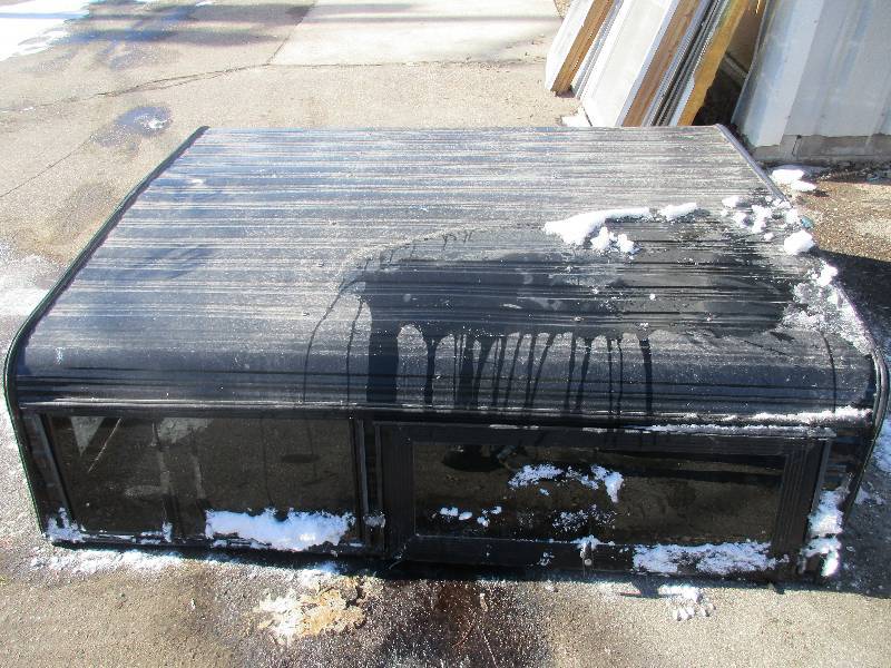 2002 dodge pickup topper w fiip up windows
