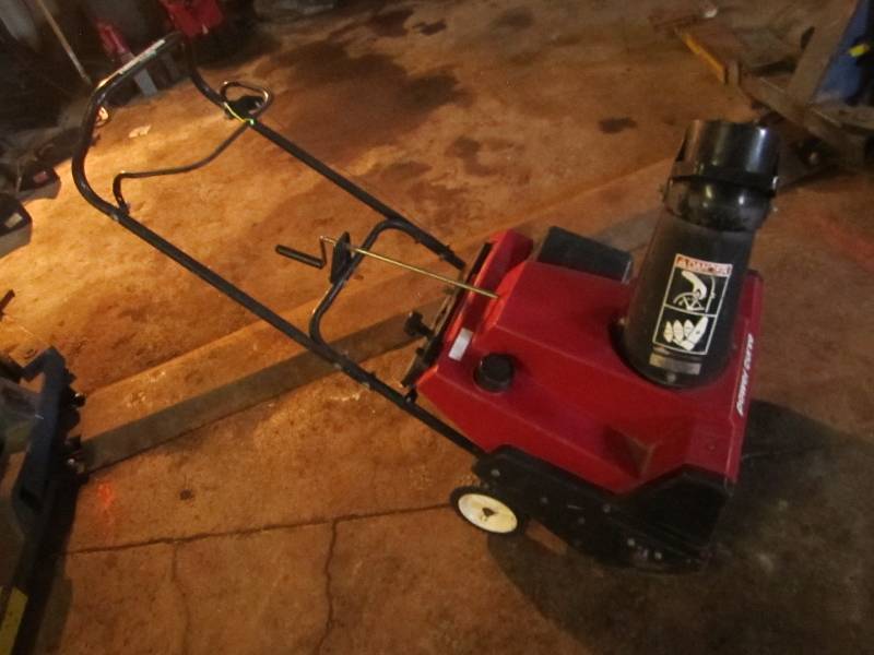 Powercurve snowblower, starts with ...