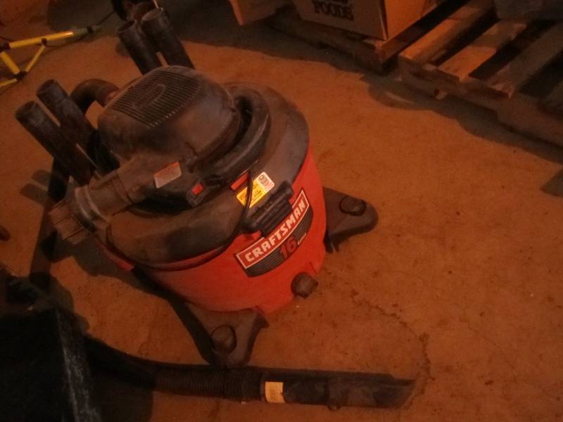 Craftsman 16 gallon wet dry vacuum...
