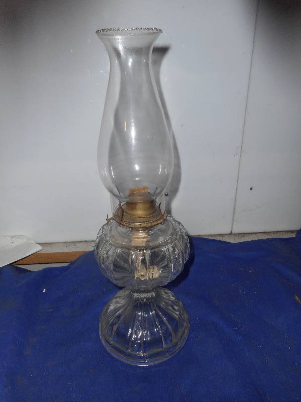 ANTIQUE GLASS OIL LANTERN