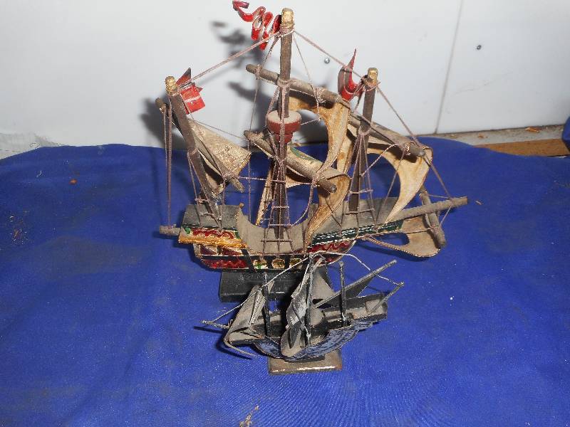 2 VINTAGE SHIPS