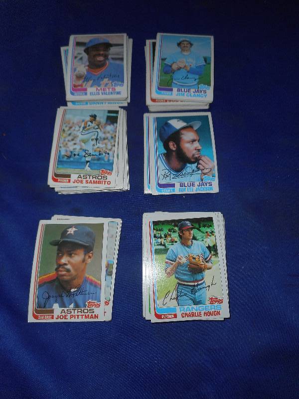 OVER 100 BASEBALL CARDS