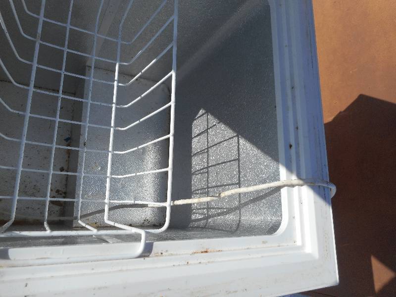 BLACK AND DECKER FREEZER