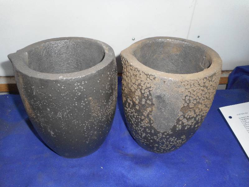 2 SMELTING POTS