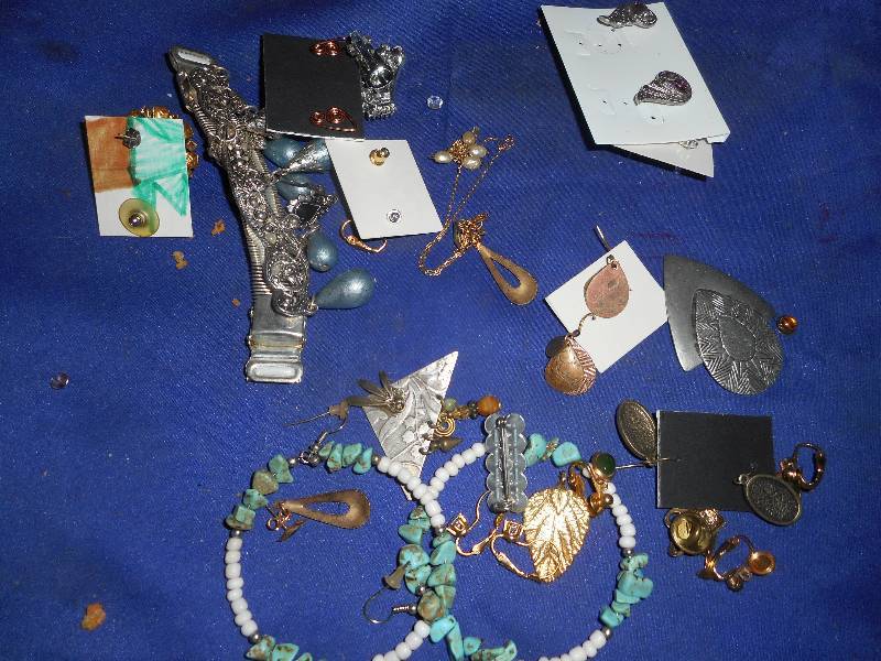 JEWLERY SOME VINTAGE