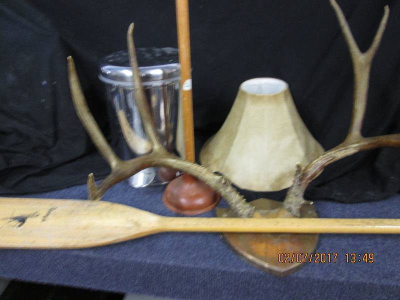 lot 9 image: Mixed lot Wooden canoe paddle, Ant...