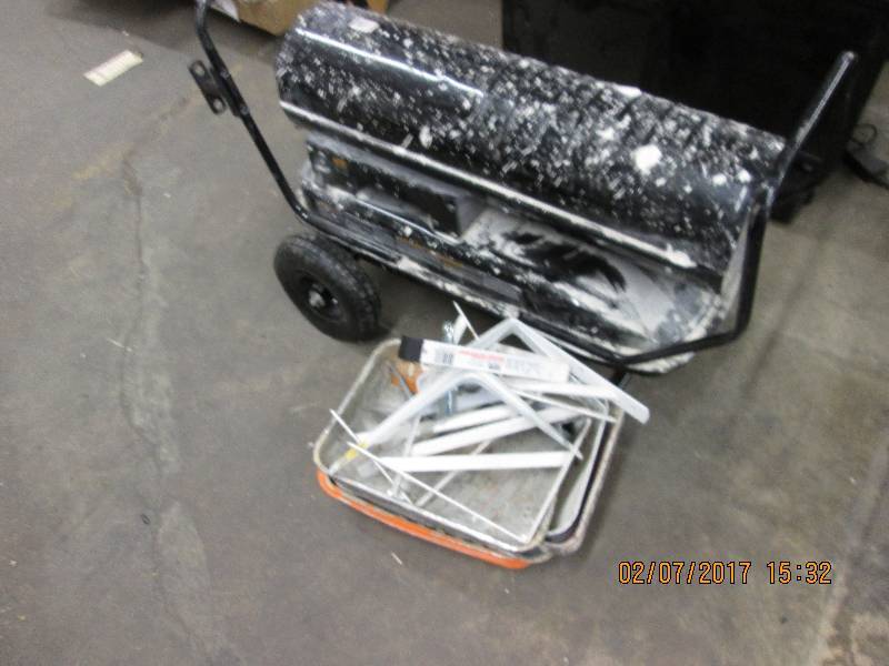 lot 27 image: Remington 125,000 BTU Heater, Paint...