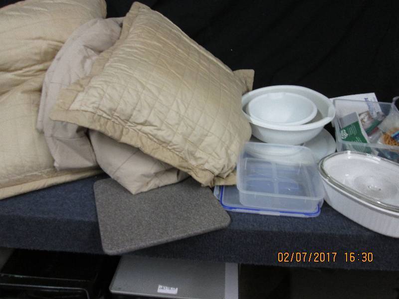 lot 44 image: Comforter & Shams, Bowls, Storage, ...
