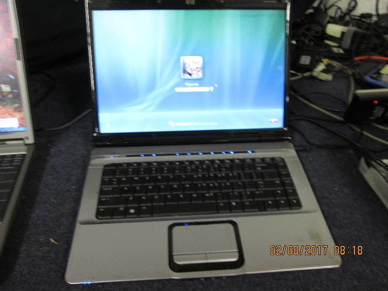 lot 48 image: HP Pavillion dv6000 Laptop boots to...