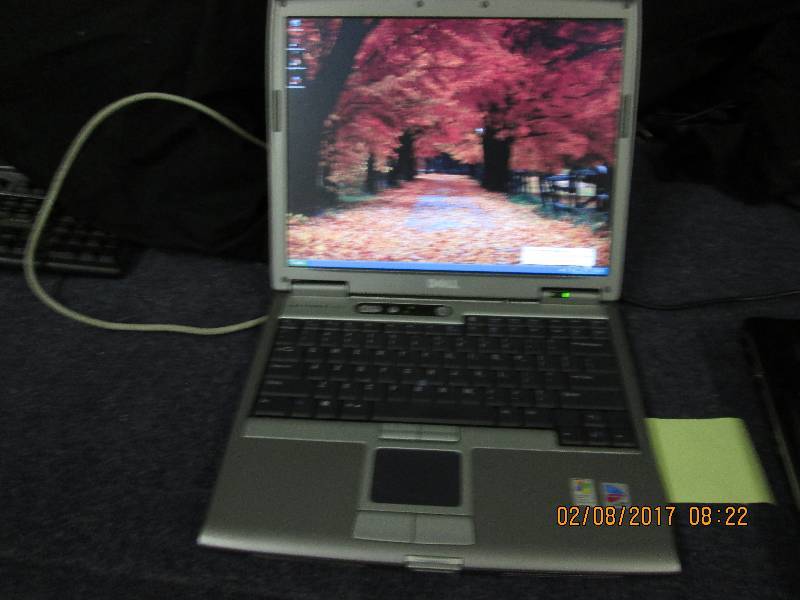 lot 49 image: Dell Latitude D610 Laptop, boots to...