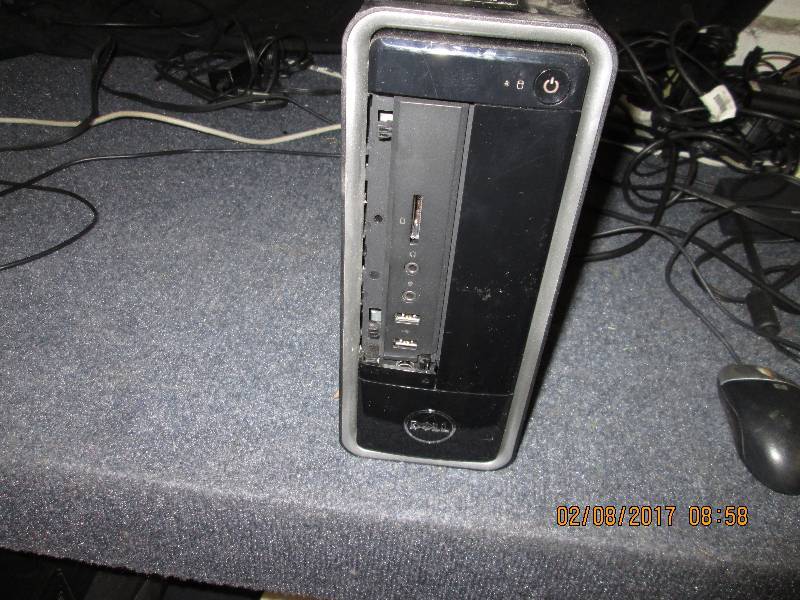 lot 53 image: Dell Inspiron PC only, powers up, n...