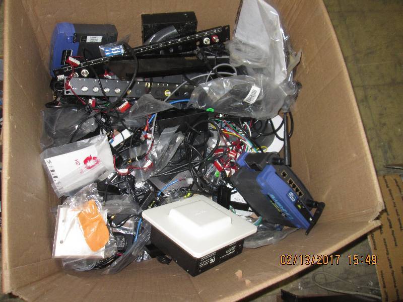 lot 67 image: Large Lot of specialty audio video ...