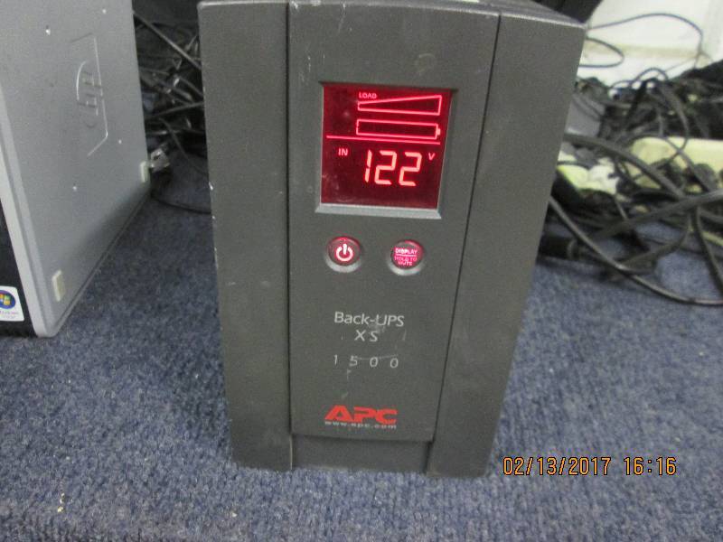 lot 76 image: APC Backup UPS XS 1500, powers up...