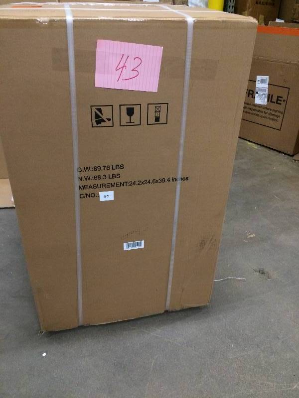 lot 43 image: Magic Chef Compact 1.6 cu. ft. Top Load Washer in White with Stainless Steel Tub