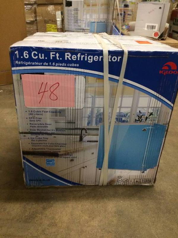 lot 48 image: Igloo 1.6 Ft Refrigerator never used