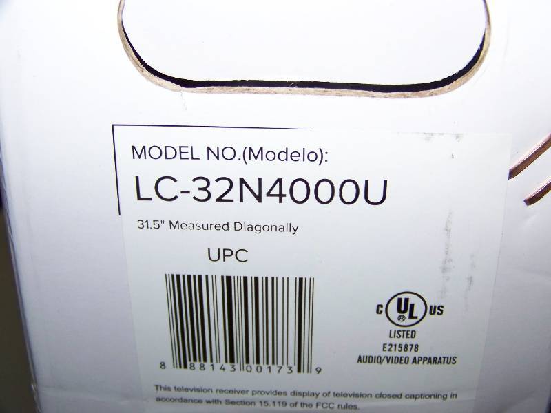 lot 3 image: 32, Sharp, Roku, High Definition  HD, Television (TV) - BRAND NEW