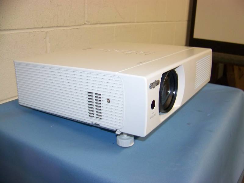 lot 11 image: Sanyo, PLC-WXU700A, LCD Projector with HDMI Input