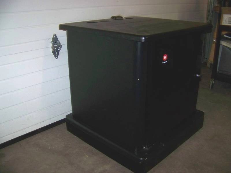 lot 119 image: Equipment Rack  Cart on Wheels with (2) Power Strips and AV Control Unit