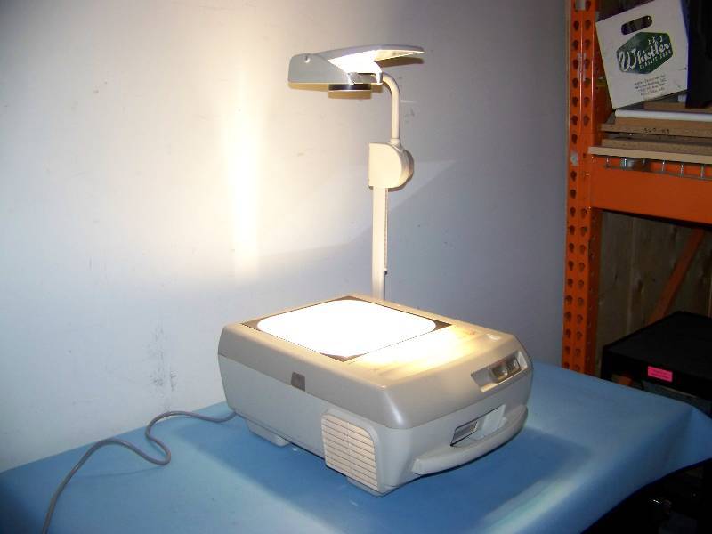 lot 109 image: Apollo, Overhead Projector with Dual Bulbs