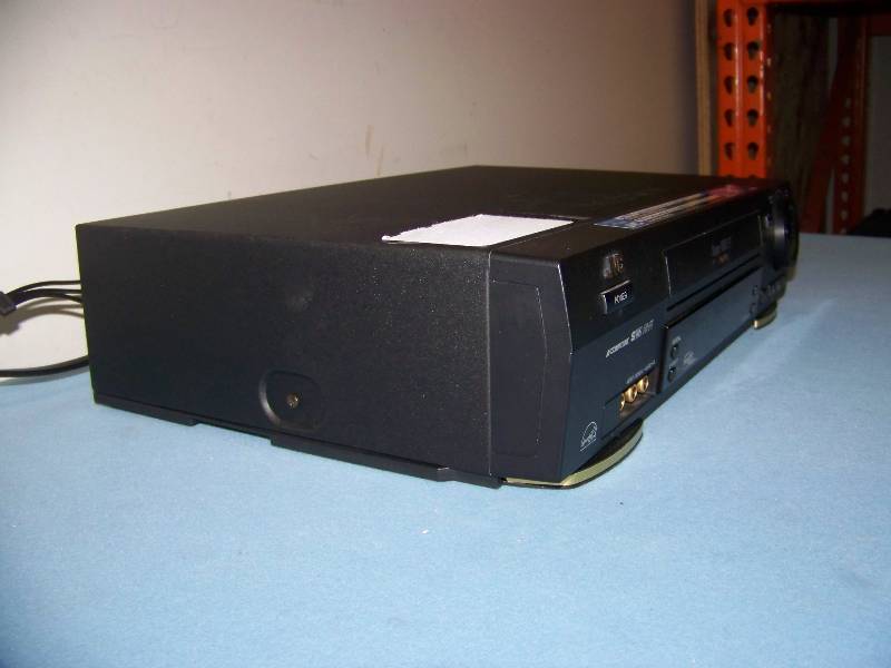 lot 87 image: JVC, Video Cassette Recorder (VCR) with Remote Control