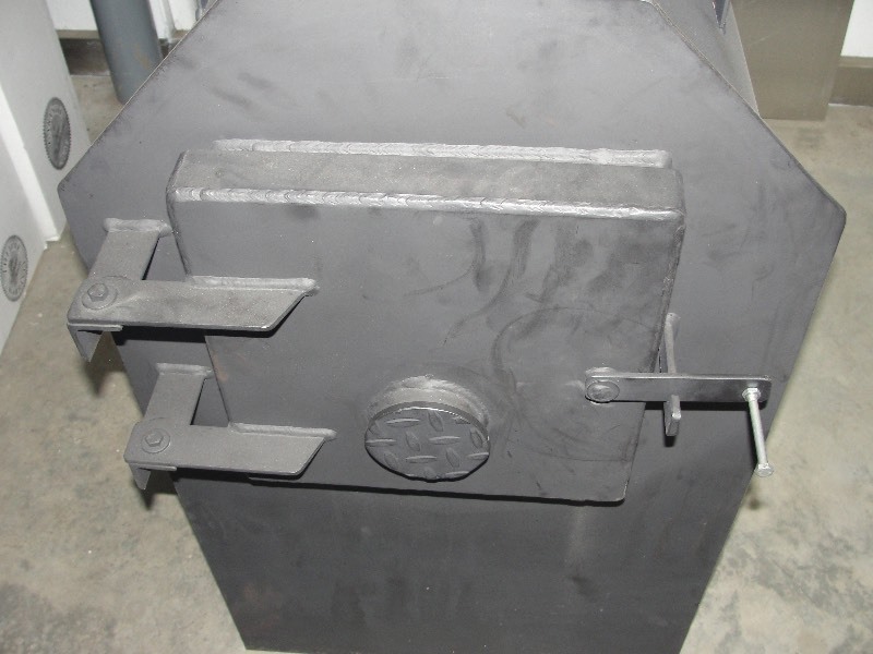 lot 2 image: New Custom Built Shop Stove