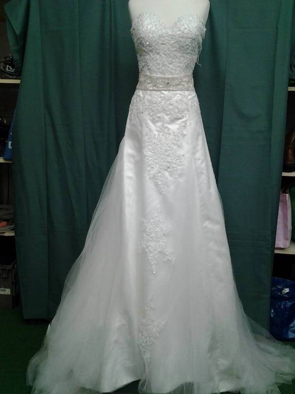 Ivory Beaded No Tags Size 12