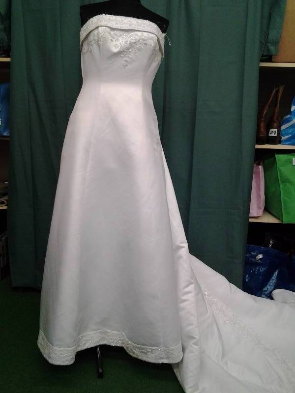 Michaelangelo White Beaded Size 14
